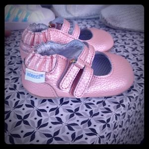New baby girl shoes Robeez